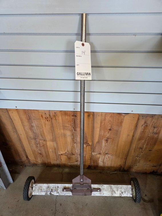 MULTI SURFACE MAGNET