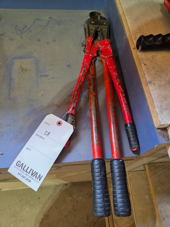 GROUP OF BOLT CUTTERS