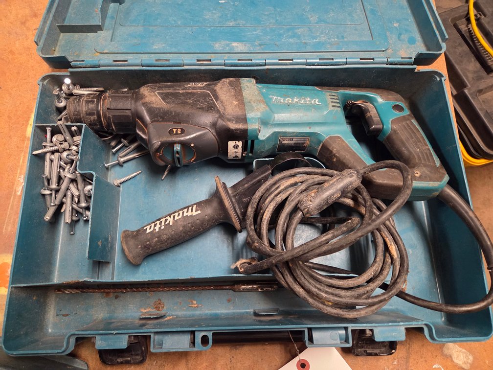 ROTARY HAMMER DRILL, MAKITA, W/ CASE