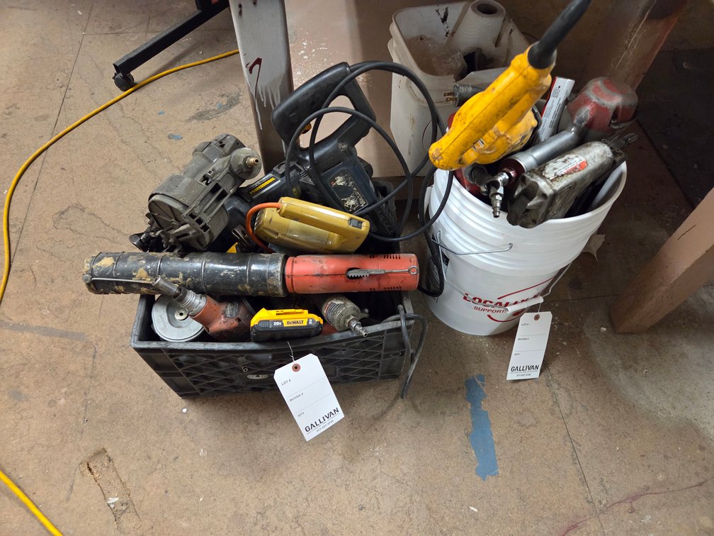 GROUP OF NON-WORKING POWER TOOLS