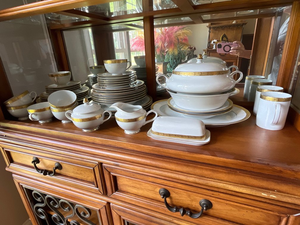 51 pcs “Estate Collection” China