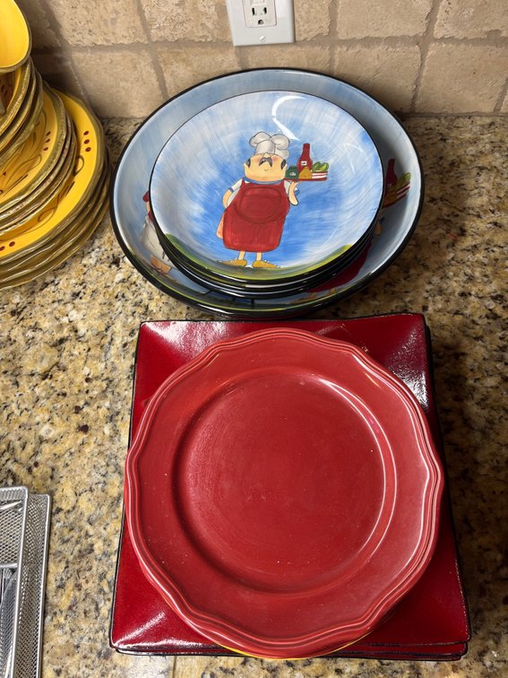 Chef Dishes and Red Dishes