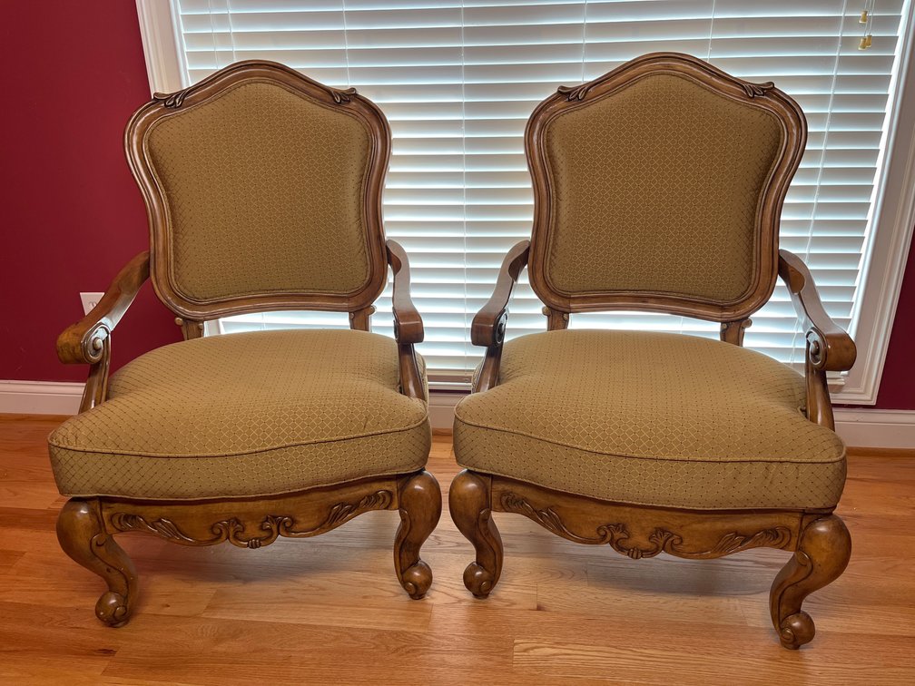 2 Queen Anne Style Chairs