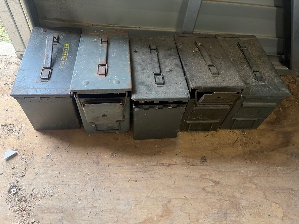 5 Metal Ammo Cans