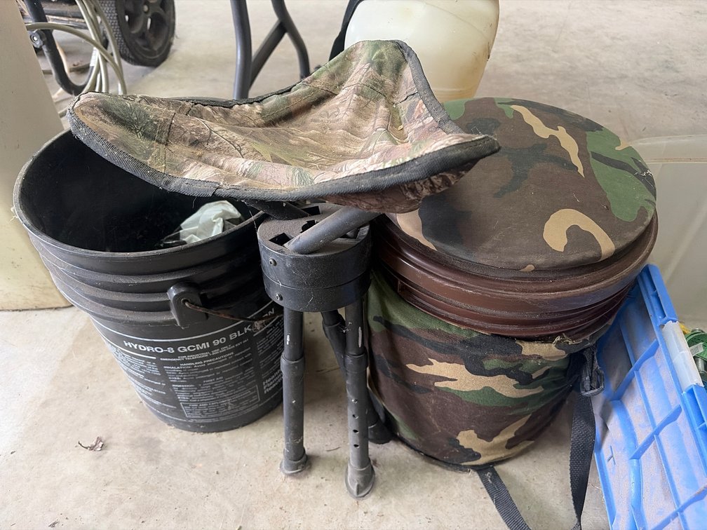 Camo Bucket and Stool / Bucket of Golf Balls/  Backpack Sprayer