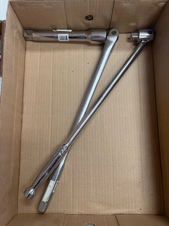 2 Breaker Bars