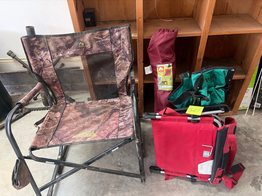 4 Outdoor Chairs