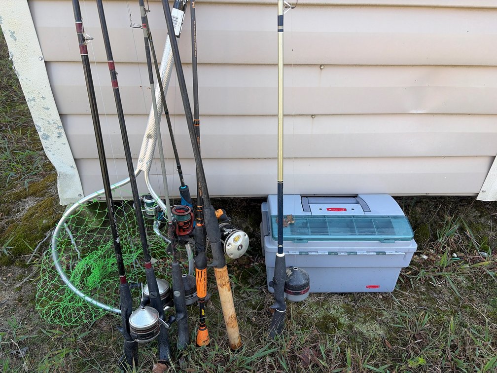 7 Fishing Rods/ Tackle Box and Net
