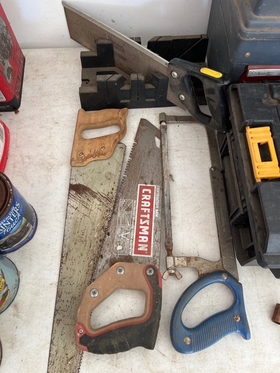 4 Handsaws