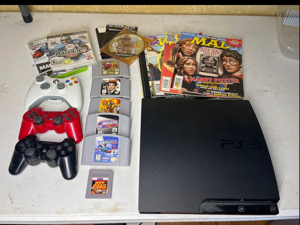 PS3/ Controllers/ Nintendo Games/ Mad Magazines