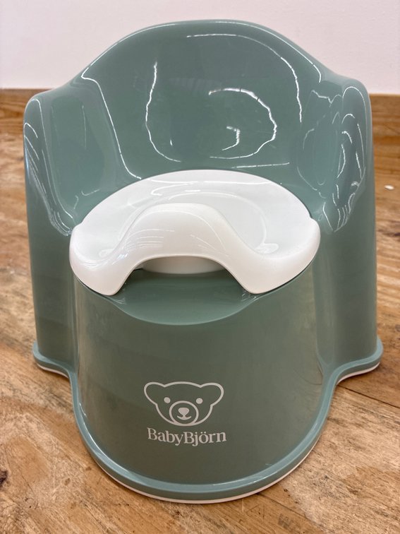 BabyBjörn Potty Chair- Est. Retail $31.99