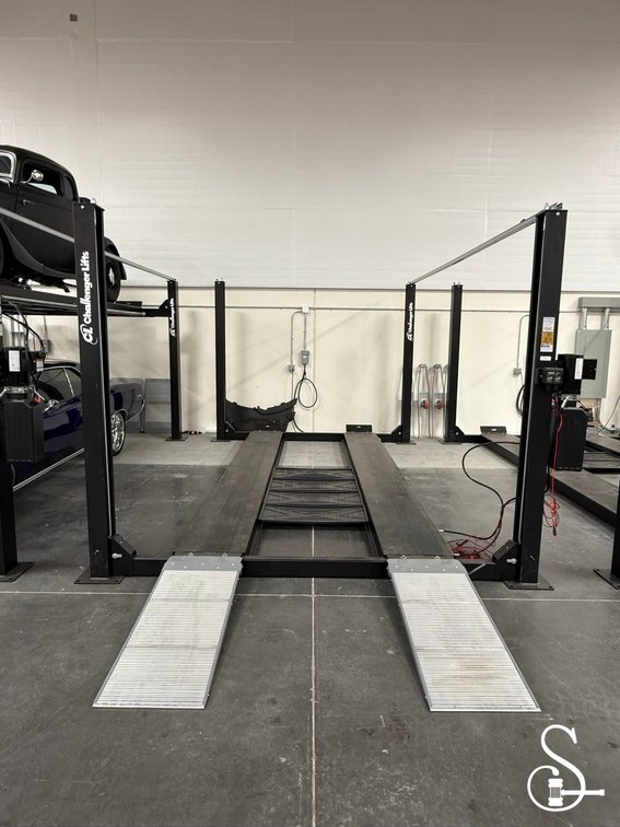 2022 Challenger 4 Post Lift