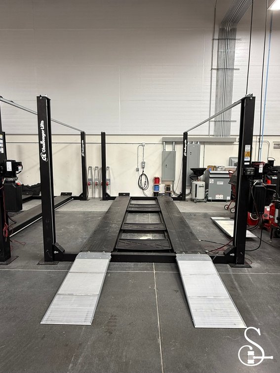 2022 Challenger 4 Post Lift