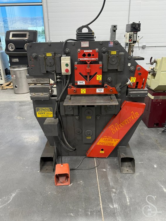 Edwards Jaws V 100-Ton Hydraulic Ironworker