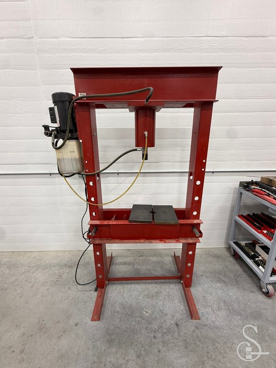 Sunex Tools 40-Ton Hydraulic Shop Press