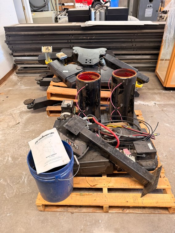 Challenger Lifts EW0820 In-Ground Cassette Automotive Lift