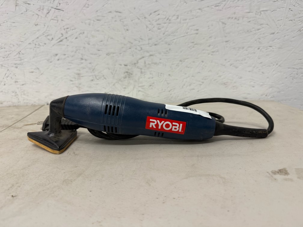 Ryobi DS1100B Corded Triangular Detail Sander