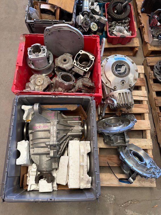 Racing Drivetrain Housings, Differential, and Engine Parts