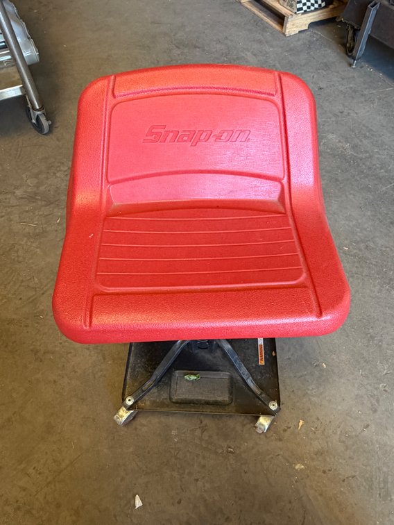 Snap-on Red Plastic Rolling Mechanic's Seat