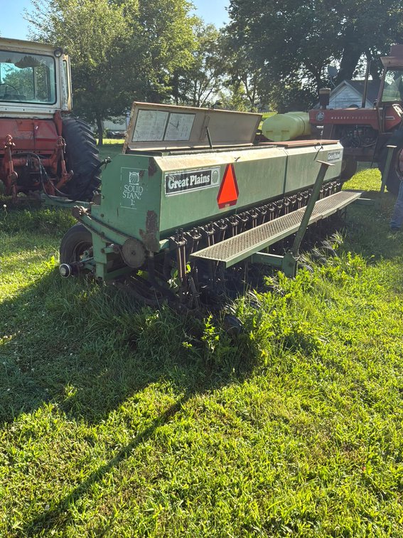 Great Plains Solid Stand 15 Grain Drill