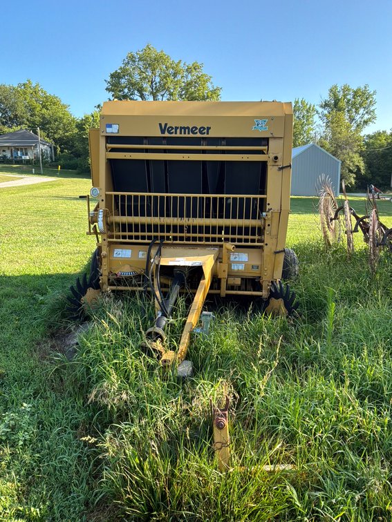 Vermeer 505 Super I Round Baler