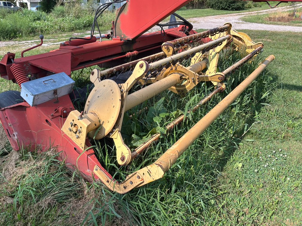 New Holland 499 12' Haybine Mower Conditioner