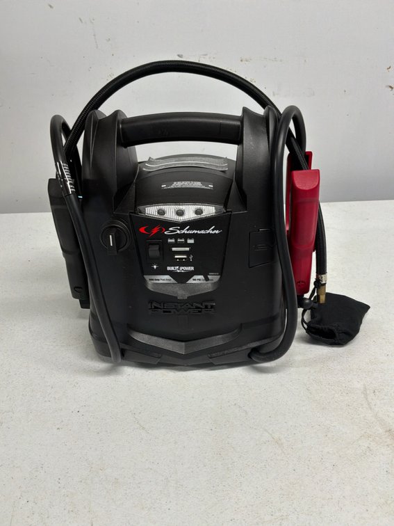 Schumacher 1000-Peak Amp Jump Starter & Portable Power Station