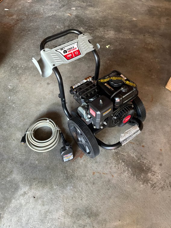 3400 PSI 2.5 GPM Cold Water Gas Pressure Washer