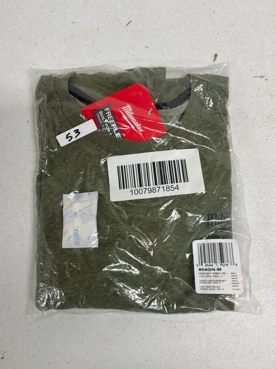 Milwaukee FREEFLEX Green Long-Sleeve Hybrid Work Tee – Medium