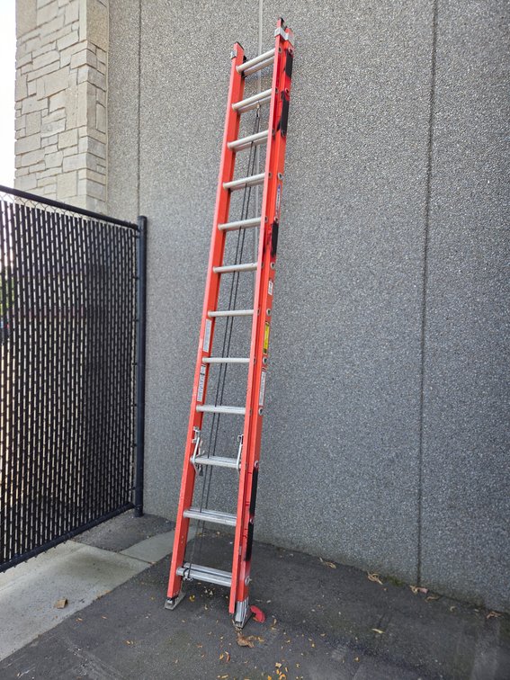 Werner 24' Fiberglass Extension Ladder