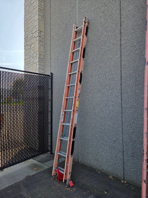 Keller KPro 24' Fiberglass Extension Ladder