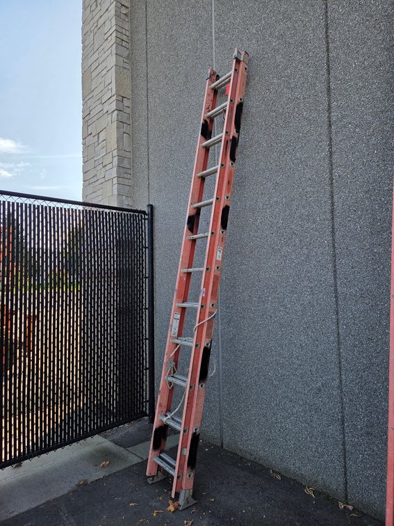 Keller KPro 24' Fiberglass Extension Ladder