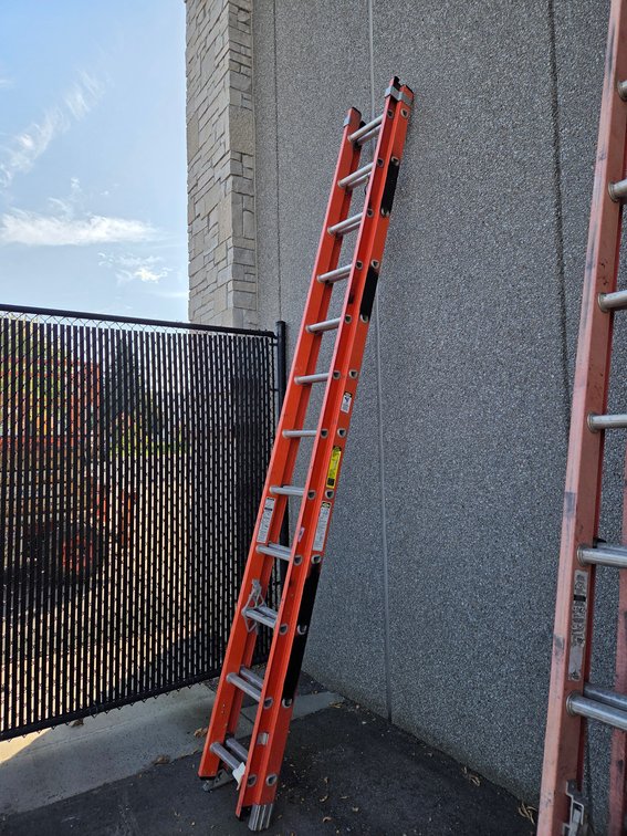 Keller KPro 24' Fiberglass Extension Ladder