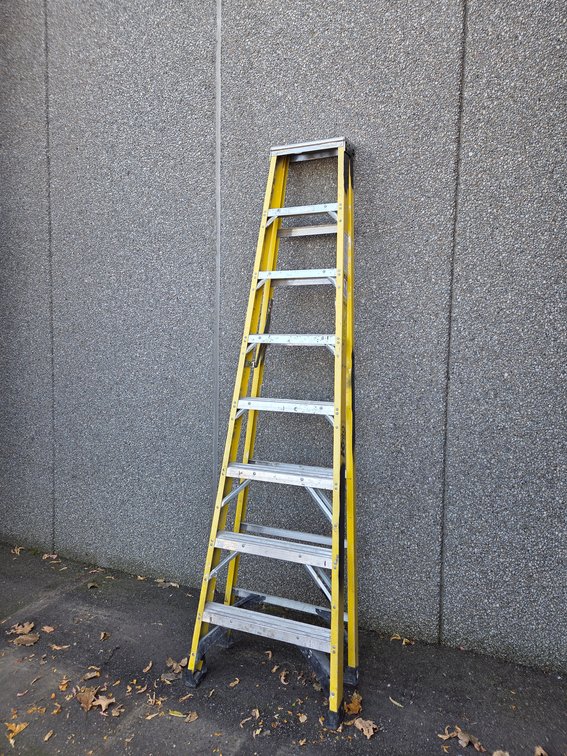 Keller Kpro 8' Fiberglass Step Ladder