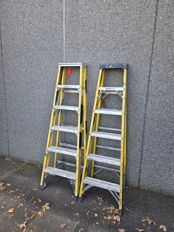 2 Keller Kpro 6' Fiberglass Step Ladders