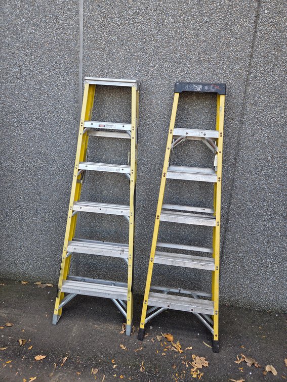 2 Keller Kpro 6' Fiberglass Step Ladders