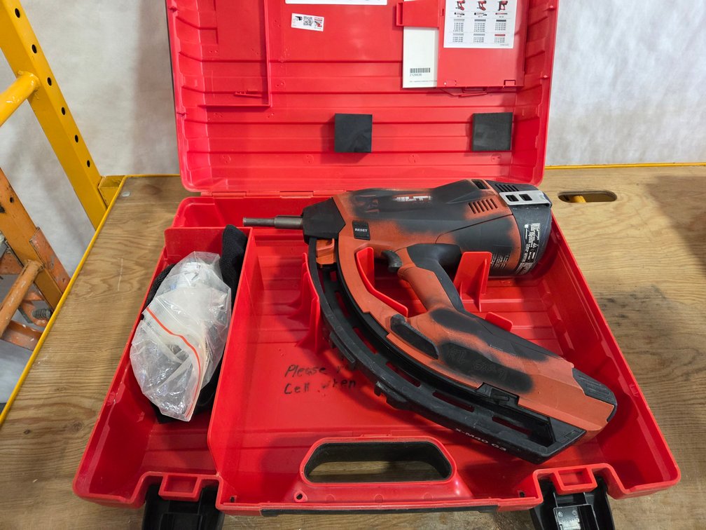 Hilti GX3 Gas Nailer