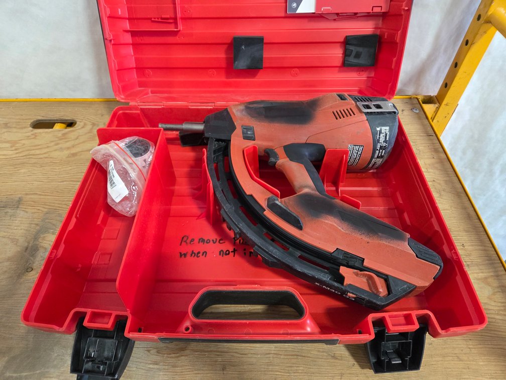 Hilti GX3 Gas Nailer