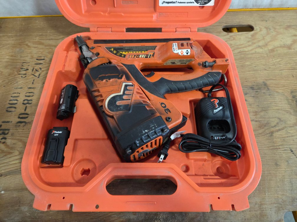 Paslode CF325XP Cordless Framing Nailer