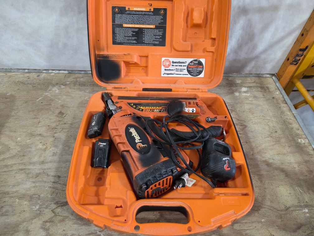 Paslode CF325 LI 30 Degree Framing Nailer