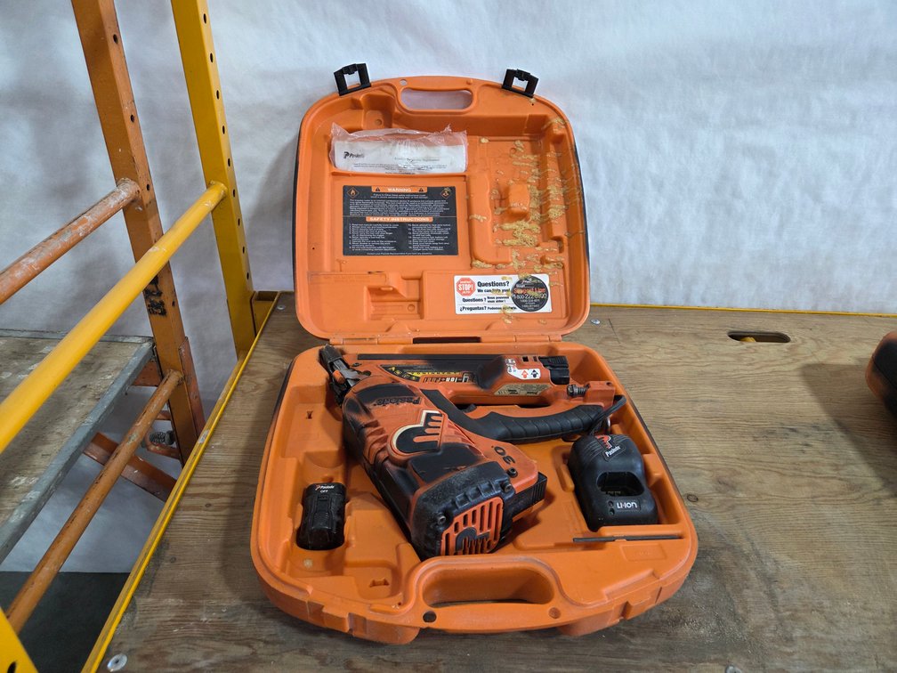 Paslode CF325 LI 30 Degree Framing Nailer