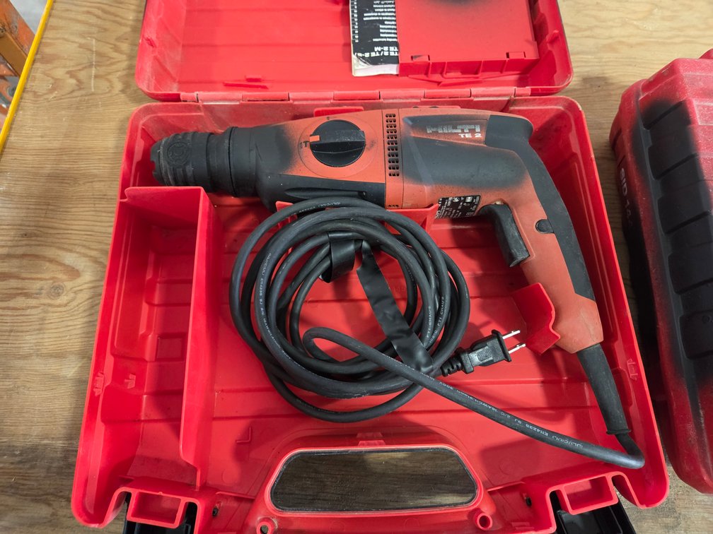 Hilti TE2 Hammer Drill