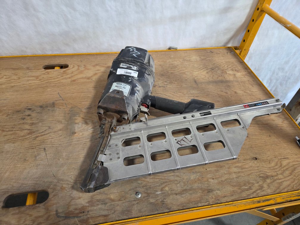 Stanley  Berta 160  Heavy Beam Pneumatic Nailer