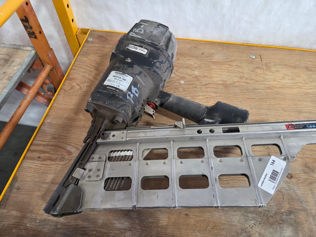 Stanley  Berta 160  Heavy Beam Pneumatic Nailer