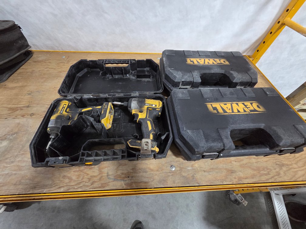 4 DeWalt 20V Driver