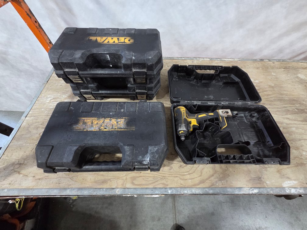 4 DeWalt 20V Driver