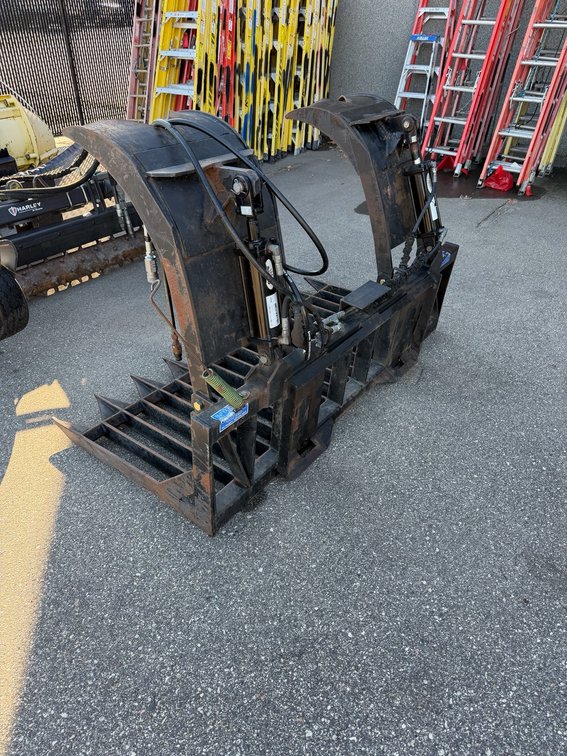 Skidsteer Grapple Bucket