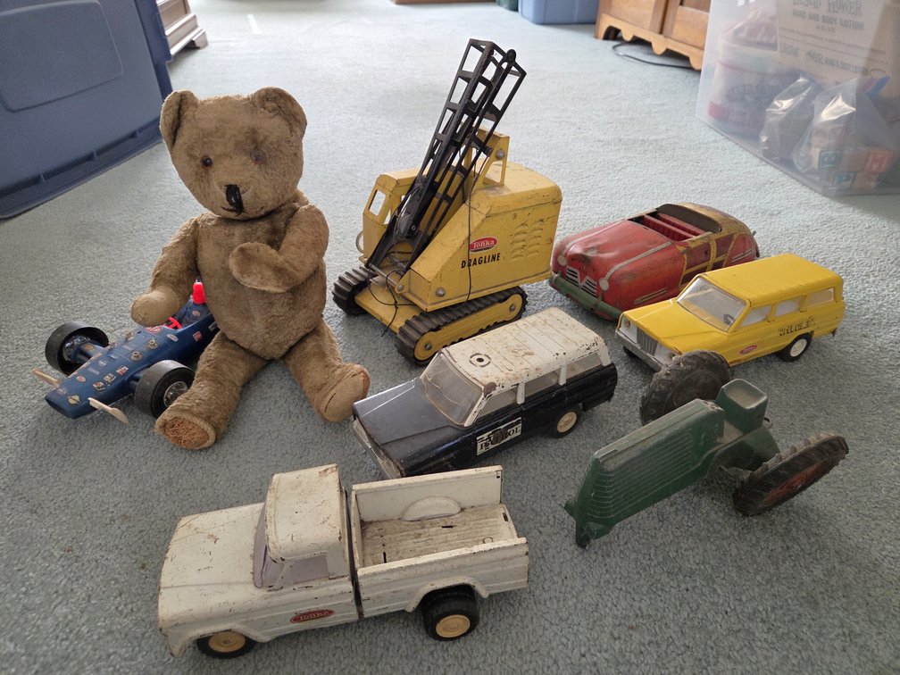 Tonka Drag Line w/Other Toys