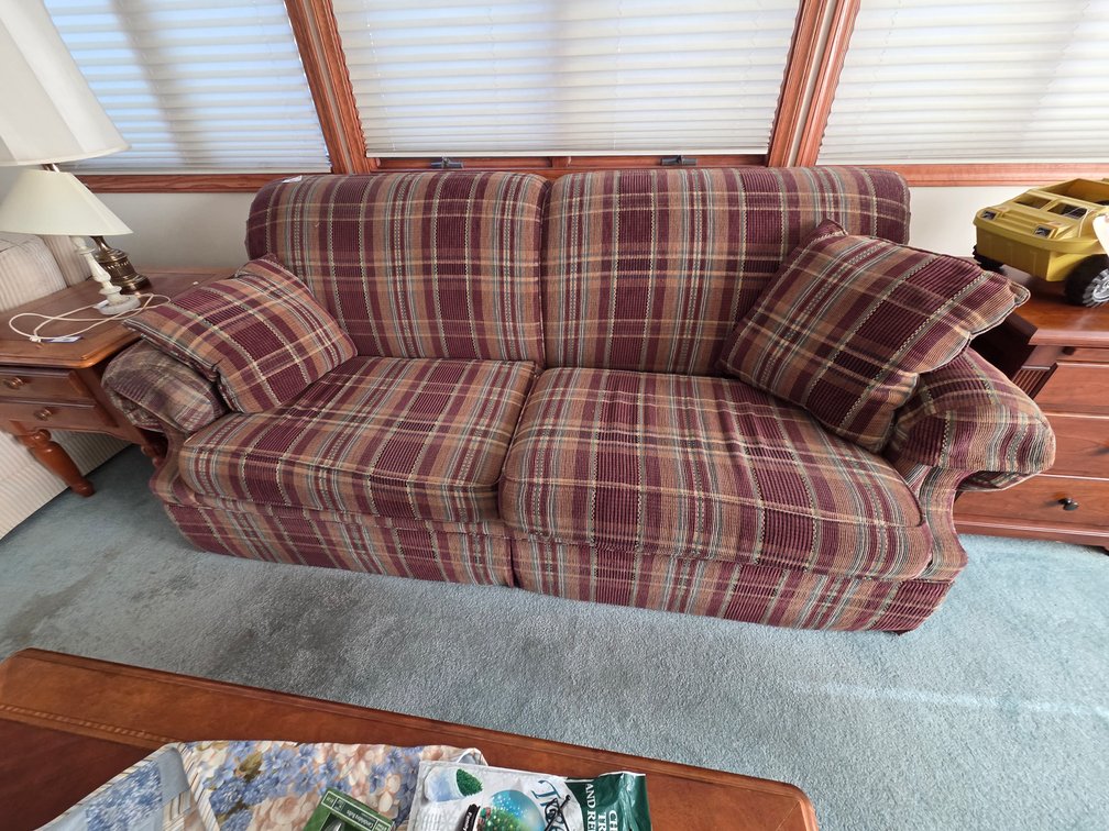 Flex Steel Couch (7')
