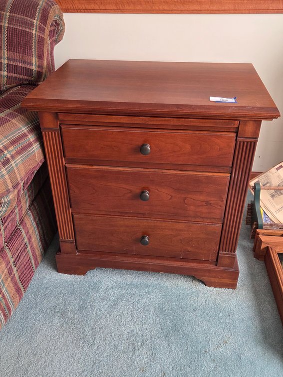 Side Table w/ 3Drawers (28"x19")